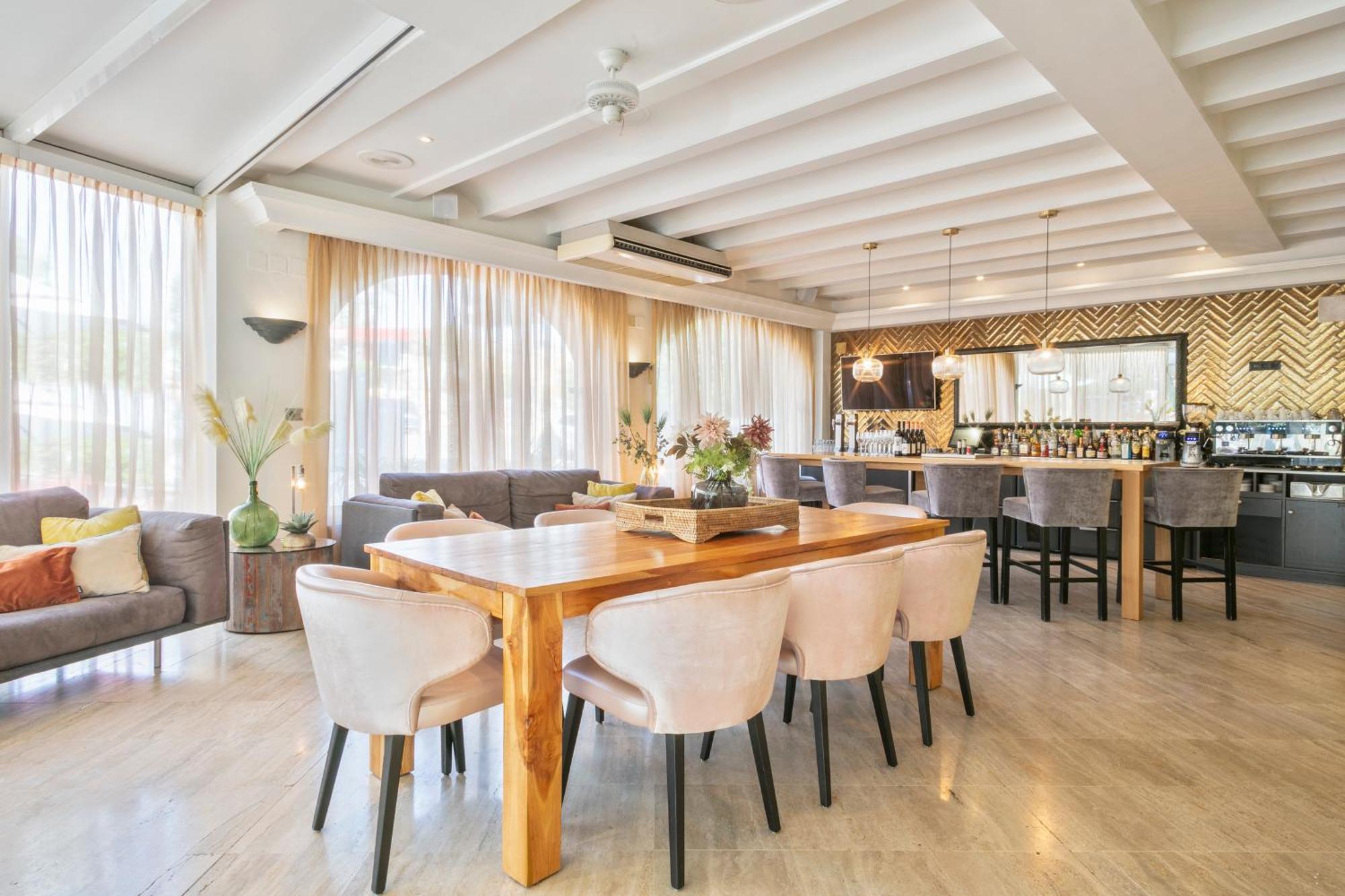Hotel Der Valk Barcarola